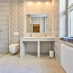 Stracena Hotel