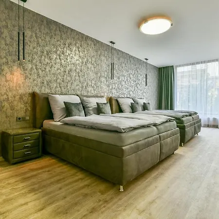 Stracena Hotel