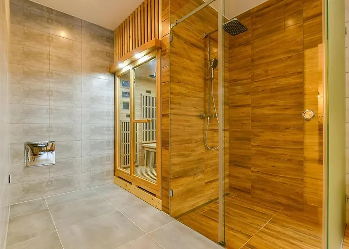 Hotel Stracena *